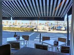 Miramar Suites