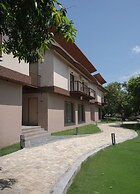 Gir Aatithya Clarks Inn