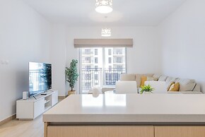 Bloomfields Luxurious 2Br Water Edge