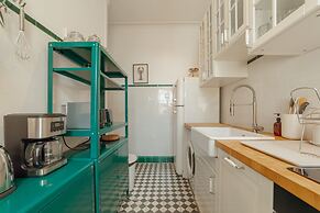 Downtown Retro Bolhao by Vacationy