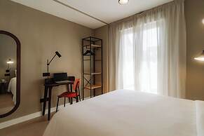 Via Monte Apartments by Olala Homes