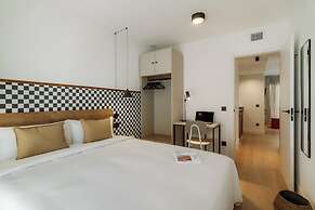 Via Monte Apartments by Olala Homes