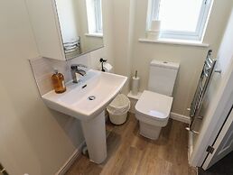 5 Ashcroft Mews