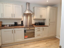 5 Ashcroft Mews