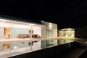 Villa Ainé Luxury Villa