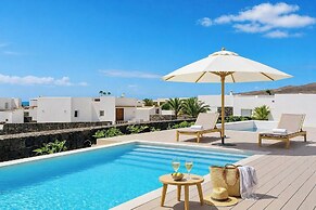 Villa Ainé Luxury Villa