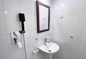 300sqft 5 Studio Gym & Pool Access
