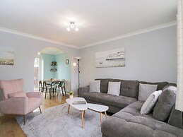 20 Honeycroft