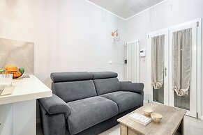 JOIVY Modern City Centre Flat