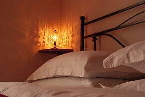 Rocca Contrada relais