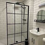 The Hand Hotel