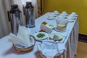 Jevine Hotel