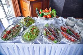 Jevine Hotel