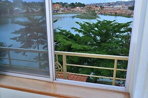 Jevine Hotel