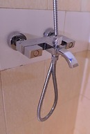 Jevine Hotel