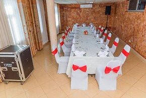 Jevine Hotel