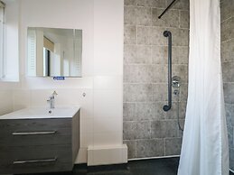 Marine Court Suite