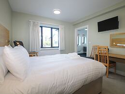 Marine Court Suite