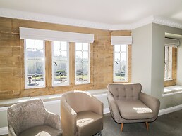 Marine Court Suite