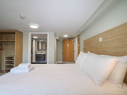 Marine Court Suite