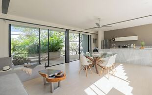 Luxurious Penthouse and Jungle View