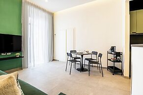 Alyde Apartments