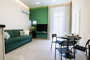 Alyde Apartments