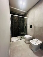 Alyde Apartments