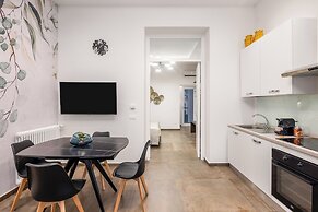 Casta Diva Fervore Apartments