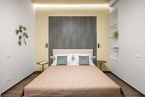 Casta Diva Fervore Apartments