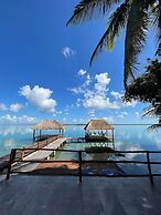 Casa la Joya de Bacalar Lake Front
