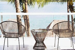 Casa la Joya de Bacalar Lake Front