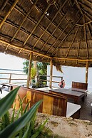 Casa la Joya de Bacalar Lake Front