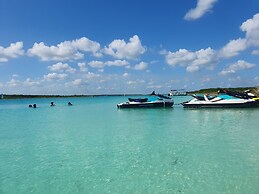 Casa la Joya de Bacalar Lake Front