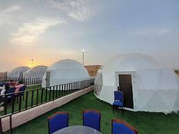 Sunset Desert Safari With Glamping