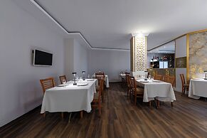 PORTO AZUL OTEL
