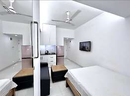 375 sqft 3 cozy Studio with Pool & Gym