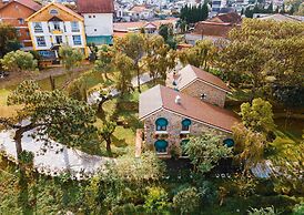 Dalat Train Village