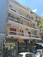 Zephyr 3-Bedroom Apartment in Athens