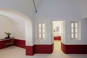 Neema Maison Finikia Santorini