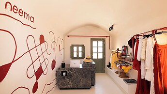 Neema Maison Finikia Santorini