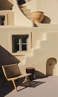 Neema Maison Finikia Santorini