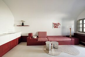 Neema Maison Finikia Santorini