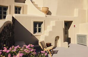 Neema Maison Finikia Santorini