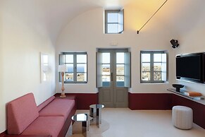 Neema Maison Finikia Santorini