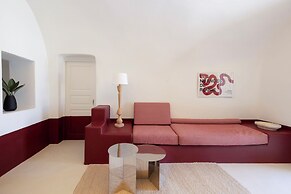 Neema Maison Finikia Santorini