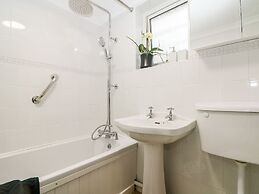 2 Seaview Cottages