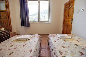 GÜL PENSİON