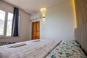 GÜL PENSİON