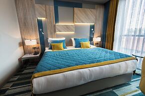 İzz Otel